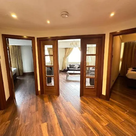 Apartment Park Lane Beautiful Family *
