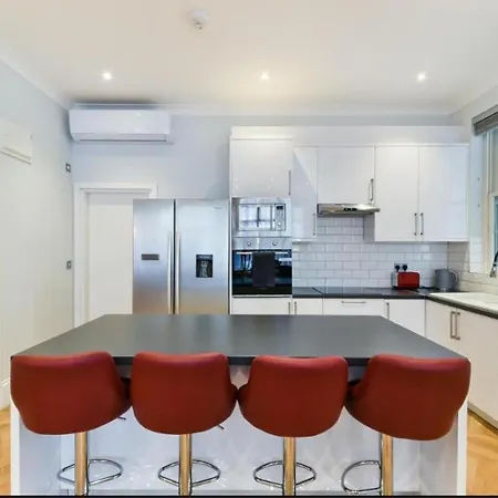Modern Three-bedroom Flat In Paddington Apartment *