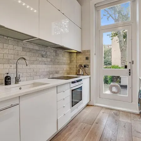 Apartment Luxury Kensington Flat - Private Garden - Tube 4 Min Walk
