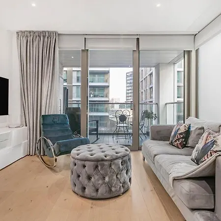 Luxurious Modern In *