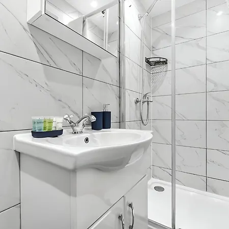 Delightful & Cozy 1-bedroom Hideaway Apartment