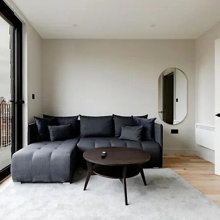 Fairhazel Gardens Apartment
