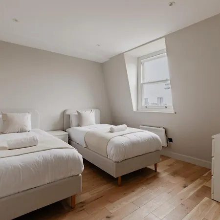 Apartment Fairhazel Gardens London