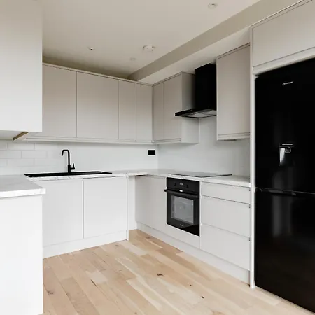 Apartment Fairhazel Gardens