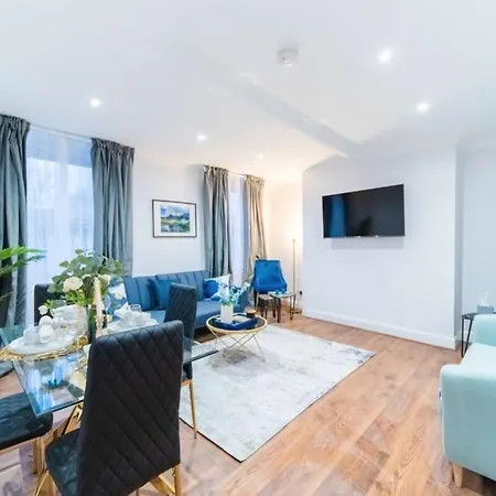 Holiday home Modern 2-bed In West Kensington