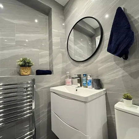 Modern 3 Bed Near Excel-big Ben Holiday home London