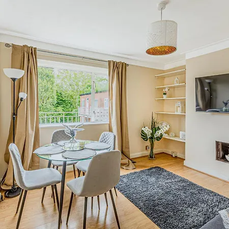 Apartment Charming 2br With Communal Garden In Acton London