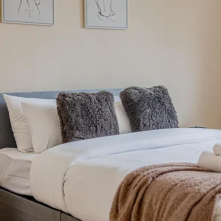 Apartment Charming 2br With Communal Garden In Acton
