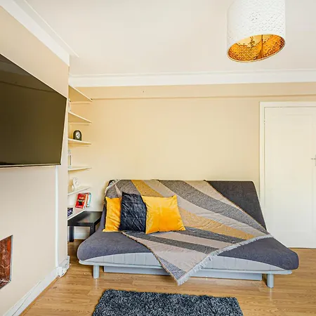 Charming 2br With Communal Garden In Acton Apartment London
