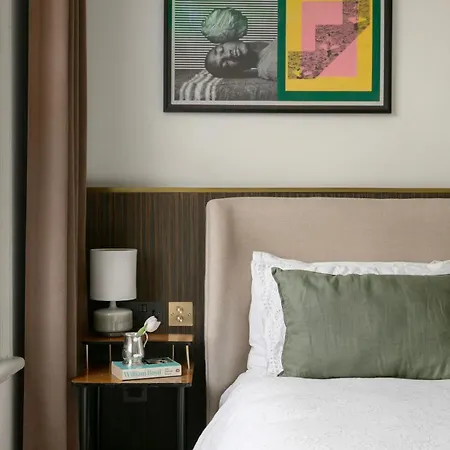 Modern Flat In Notting Hill Apartment *