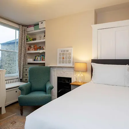 Veeve - The Barnes Family Haven Holiday home London