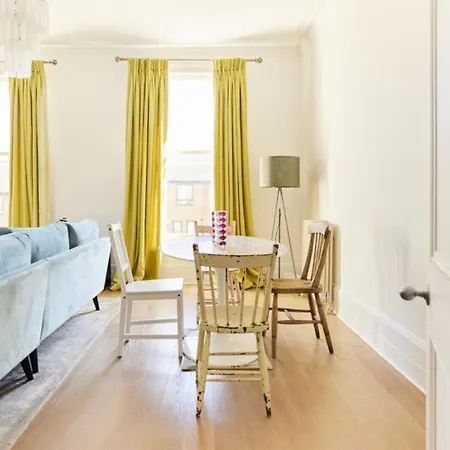 Stylish 3br With Private Patio In Maida Vale Apartment London