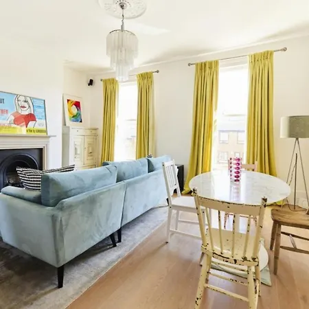 Stylish 3br With Private Patio In Maida Vale Apartment London