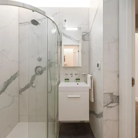 Vesto 2-bedroom In King's Cross, Apt5 *