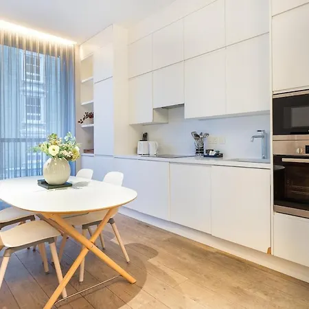 Vesto Stylish Split Level 1-bed Apt King's Cross *