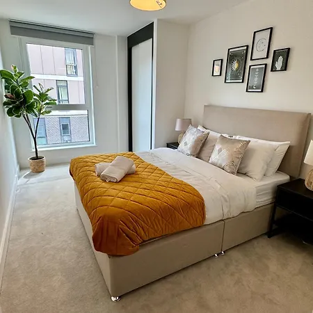 Amazing In Canary Wharf Two Bedroom