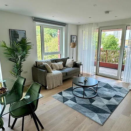 Apartment Amazing In Canary Wharf Two Bedroom