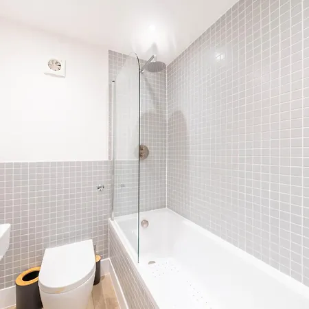 Apartment Berryland 11 By Artsy