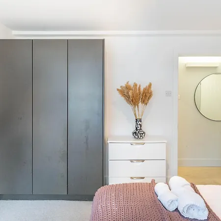 Berryland 11 By Artsy * London