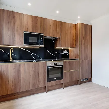 Marble Arch Iv Apartment *
