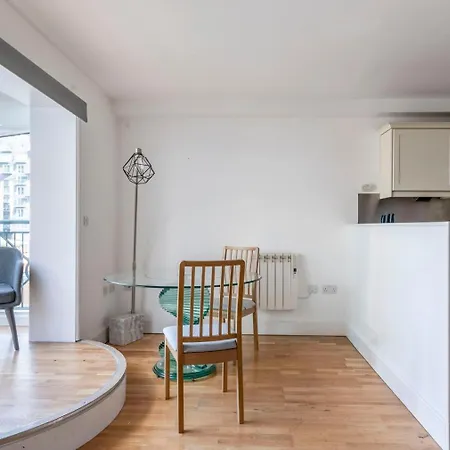 Blueground Canary Wharf Nr Offices Food Bars Lon-487 Apartment London