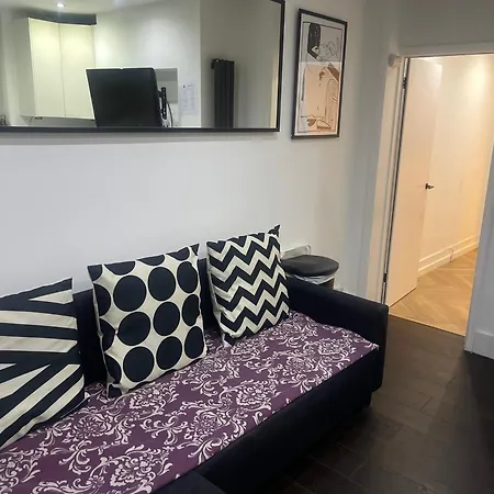 Willoaks Apartment London