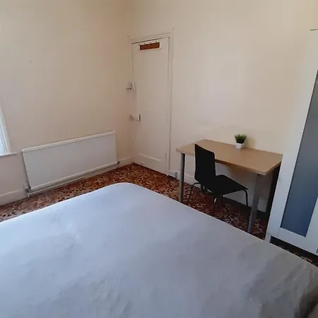 Homestay Shared House E11