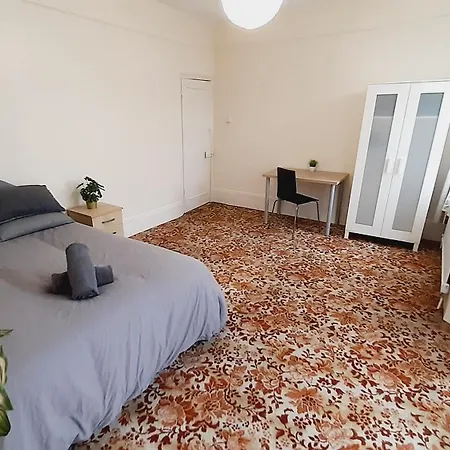 Shared House E11 London