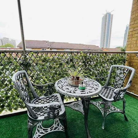 - Flat In London