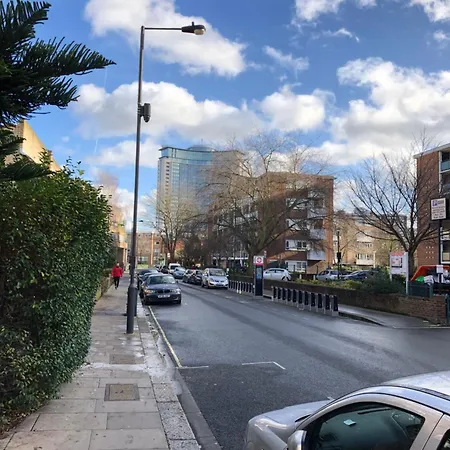 Beautiful Located In West Kensington Fulham Chelsea Lejlighed London
