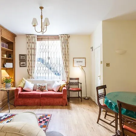 Cosy Pimlico Retreat London