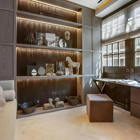 Luxurious Mews House In Pavilion Road - 3 Bedroom Holiday home