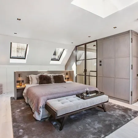 Luxurious Mews House In Pavilion Road - 3 Bedroom Holiday home