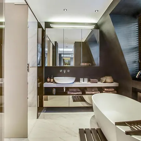 Luxurious Mews House In Pavilion Road - 3 Bedroom Holiday home London