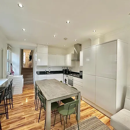Apartment Clapham London