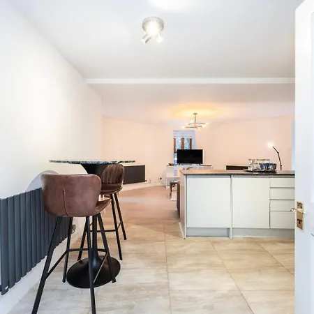Lavish 1 Bedroom Near Tottenham Stadium Holiday home