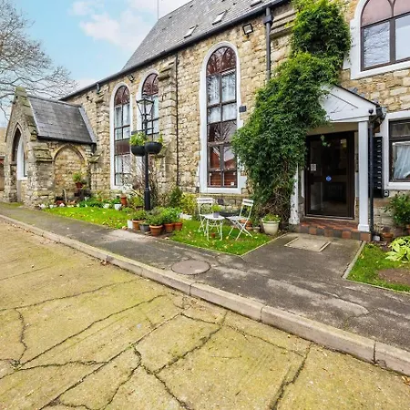 Lavish 1 Bedroom Near Tottenham Stadium Holiday home *