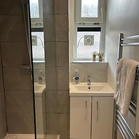 Guest house The 4 London