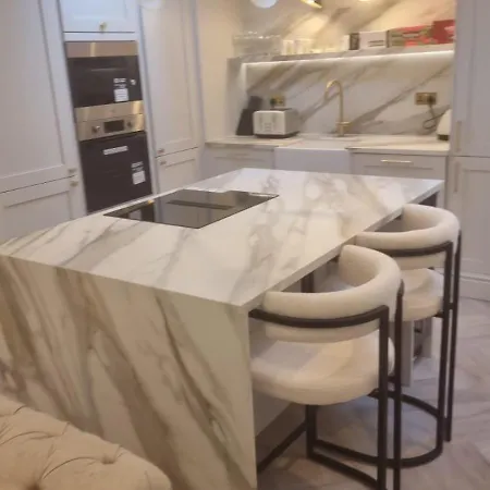 The Luxury Apartment Perivale