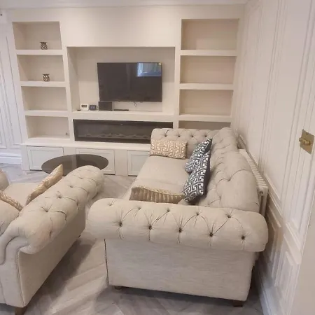 The Luxury * Perivale