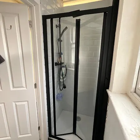 Apartment 3 Flat Share Fitzrovia, London
