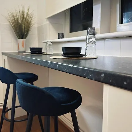 New Large 2 Bed Flat In