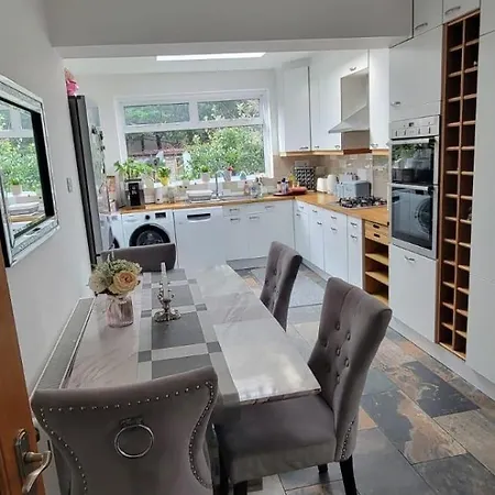 House For Rent In London Mill Hill