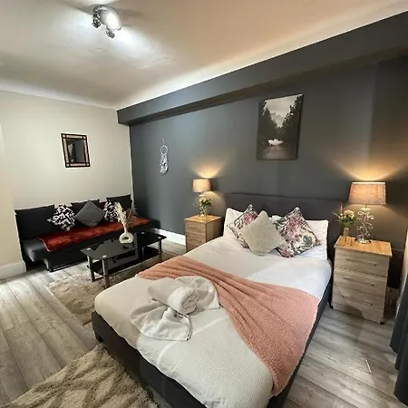 Park Lane Beautiful Family Apartment *