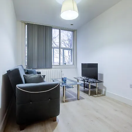 1 Bedroom Flat 6 Mins From Heathrow Airport Flat 25 Harmondsworth