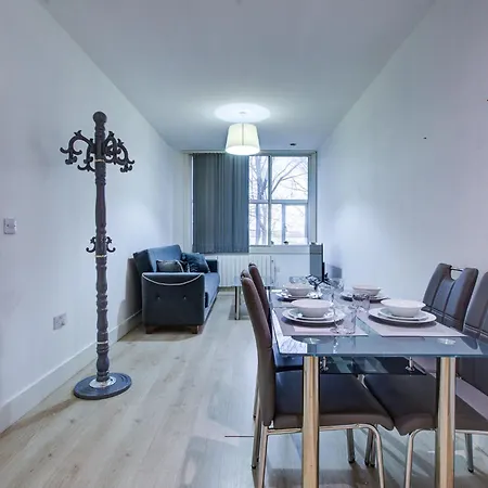 1 Bedroom Flat 6 Mins From Heathrow Airport Flat 25 Apartment
