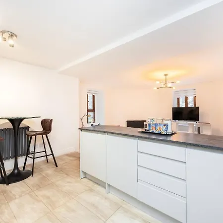Holiday home Lavish 1 Bedroom Near Tottenham Stadium London