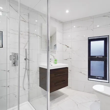 Stunning Modern London *