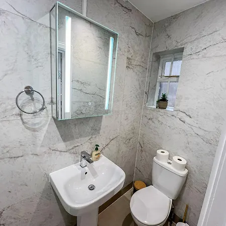 Sleek 1-bed Flats In Euston, Islington Near Regents Park شقة *