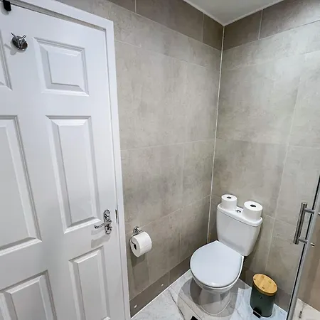 Sleek 1-bed Flats In Euston, Islington Near Regents Park